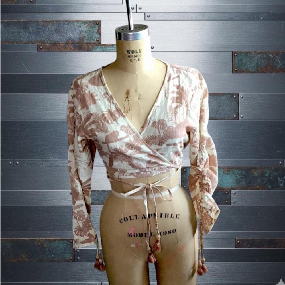Floral Tie-Waist Wrap Crop Top in Blush